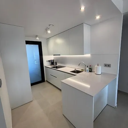 Eagle Tower Costa Blanca * ベニドルム